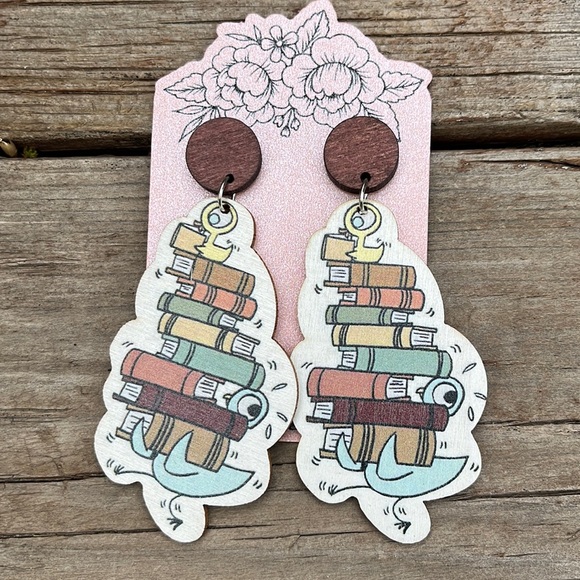 Mo Willems “Pigeon and Duck Reading Books” Teacher Book Character earrin… - Picture 8 of 12